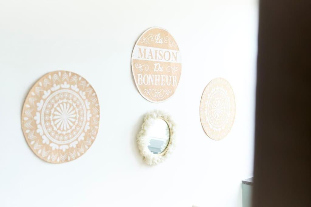 Hippie Chic ! Apartment มงส์ ภายนอก รูปภาพ