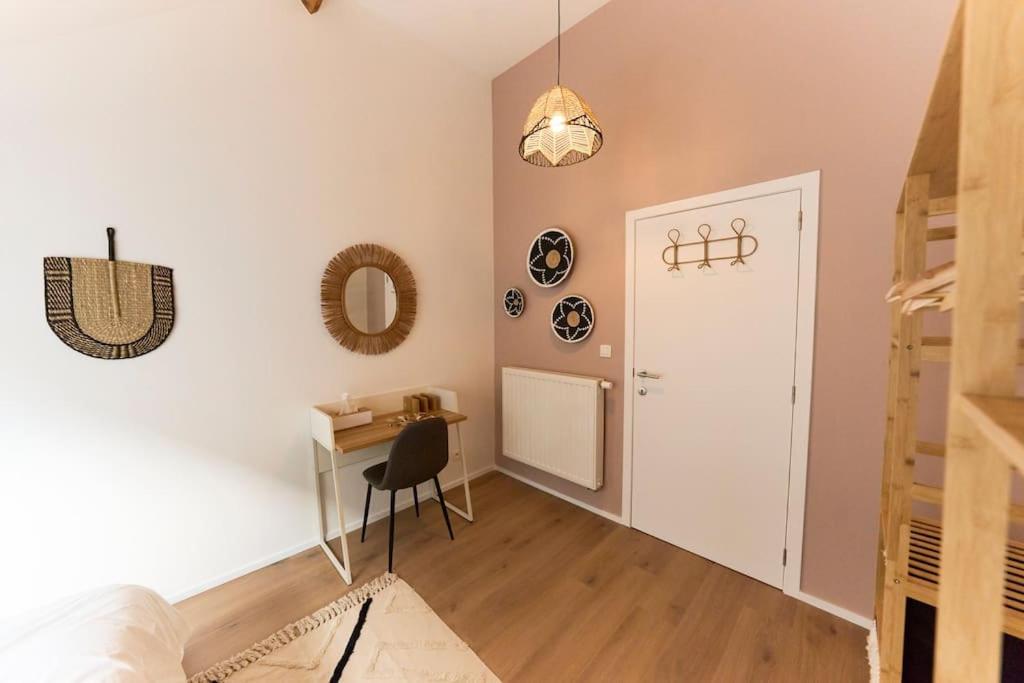 Hippie Chic ! Apartment มงส์ ภายนอก รูปภาพ