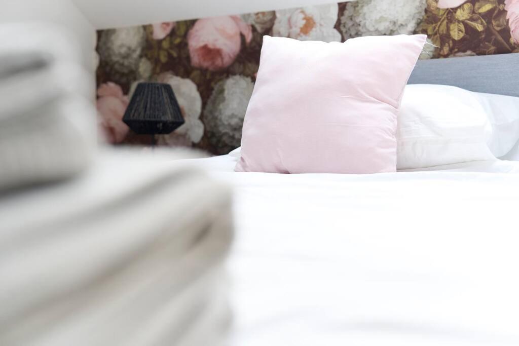 Hippie Chic ! Apartment มงส์ ภายนอก รูปภาพ