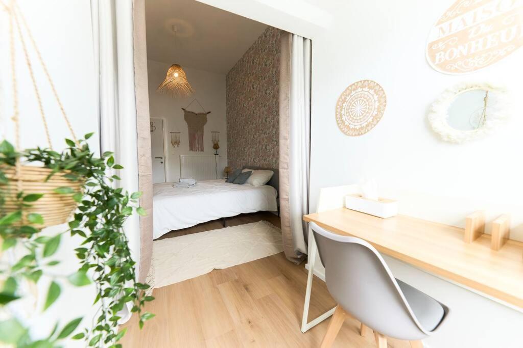 Hippie Chic ! Apartment มงส์ ภายนอก รูปภาพ