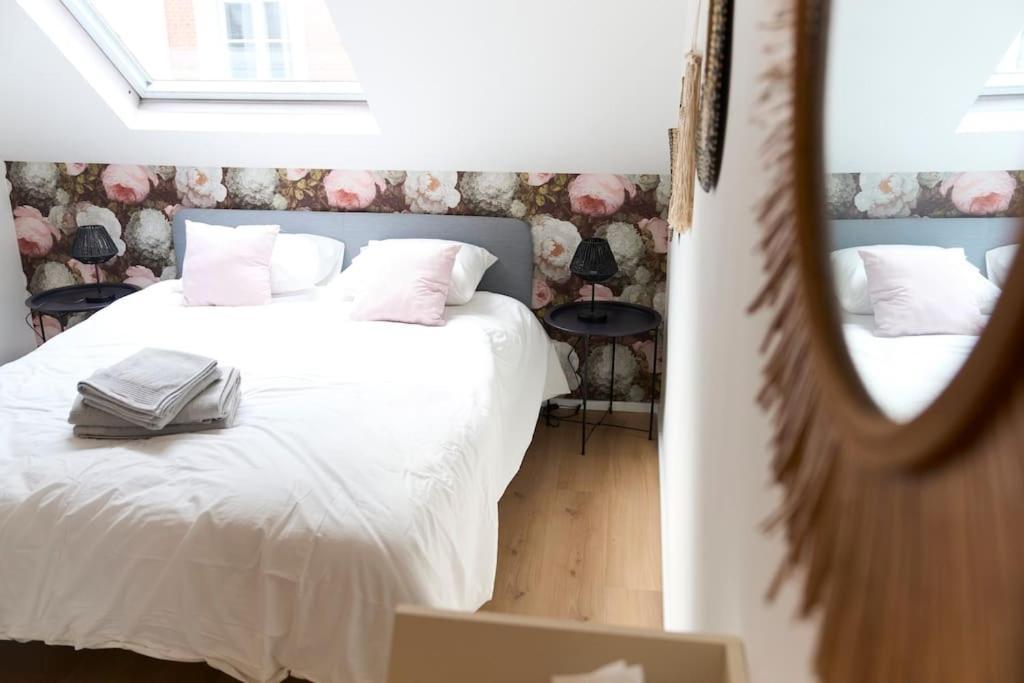 Hippie Chic ! Apartment มงส์ ภายนอก รูปภาพ