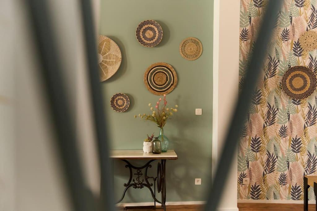 Hippie Chic ! Apartment มงส์ ภายนอก รูปภาพ